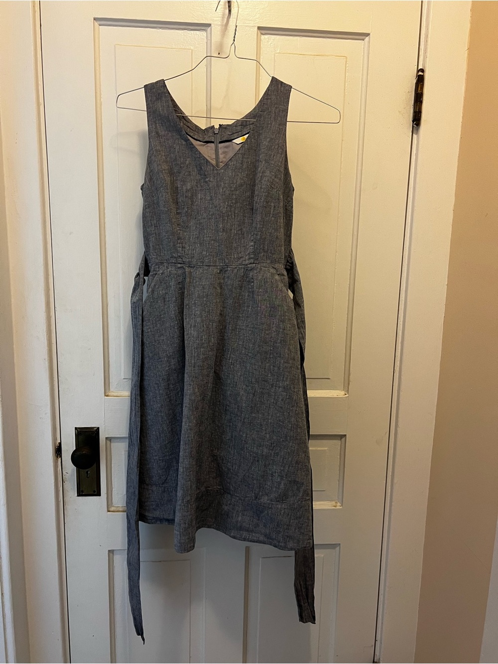 Boden Chambray Blue Sleeveless V‑Neck Dress